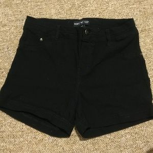 Juniors shorts 🖤